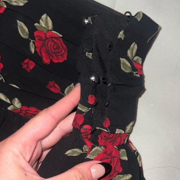 Handmade Rose Pattered Ruffle Strapless Top - Picture 6 of 6